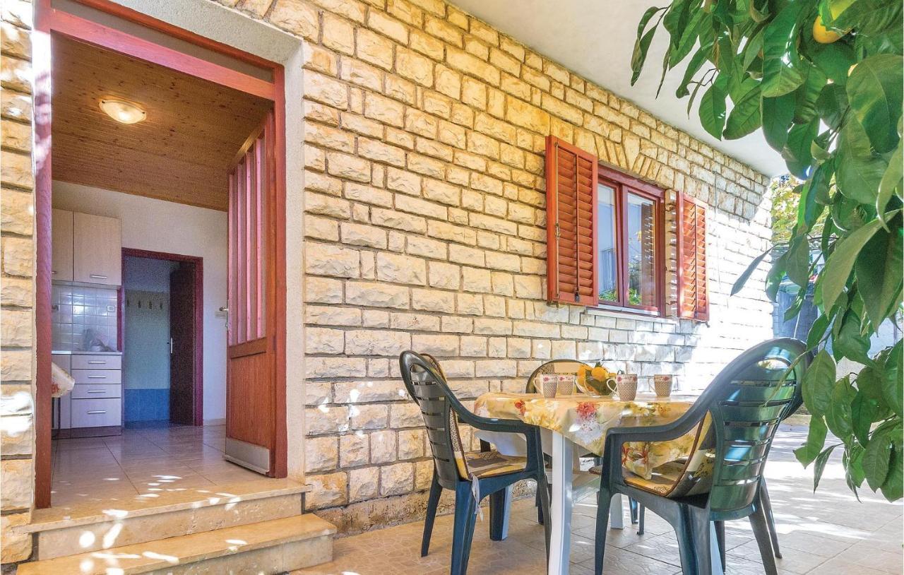 Awesome Apartment In Pula With Wifi Ngoại thất bức ảnh