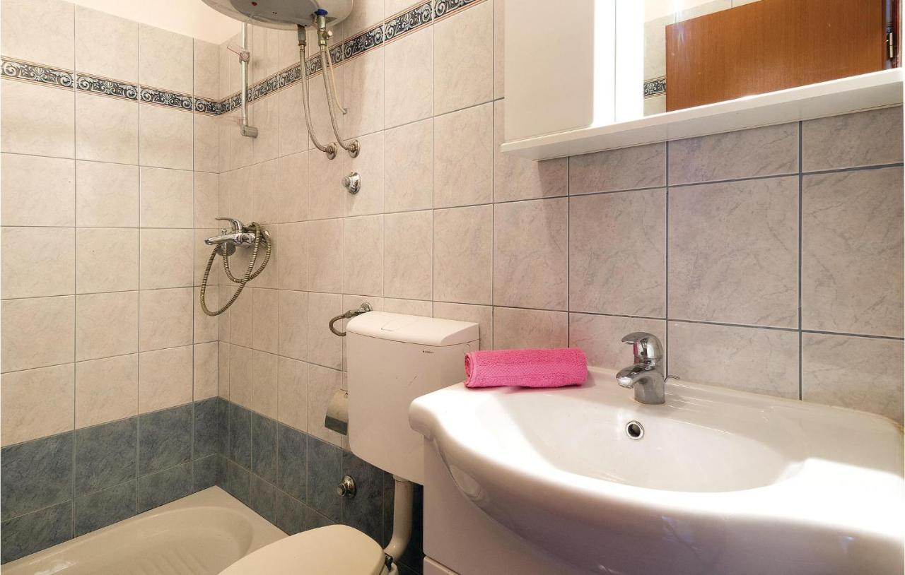 Awesome Apartment In Pula With Wifi Ngoại thất bức ảnh