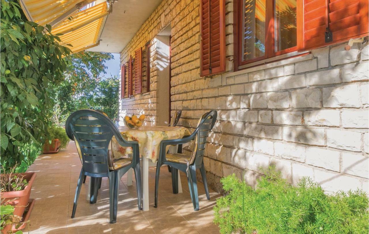 Awesome Apartment In Pula With Wifi Ngoại thất bức ảnh